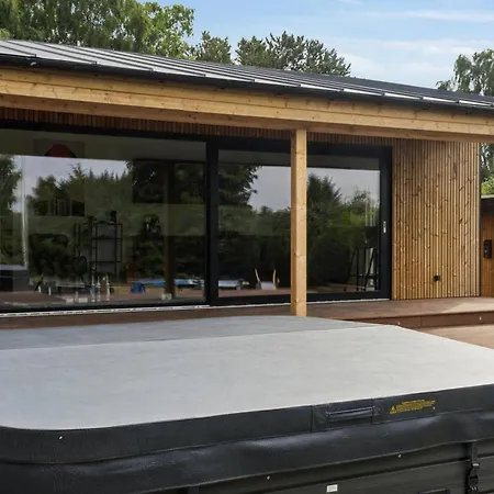 Nyrenoveret Med Sauna Feriehus