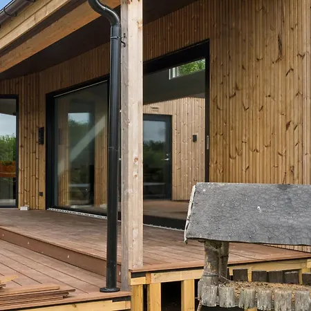 Nyrenoveret Med Sauna Melby