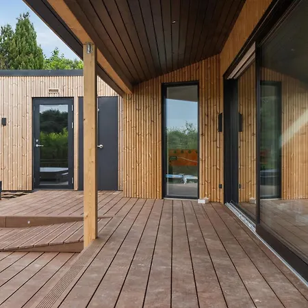 Nyrenoveret Med Sauna Feriehus Melby