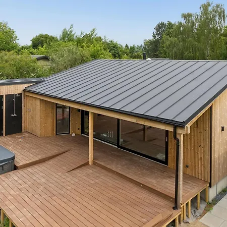 Nyrenoveret Med Sauna Feriehus Melby